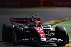 lol全球总决赛-阿斯顿马丁逆转威廉姆斯，周冠宇关键制胜