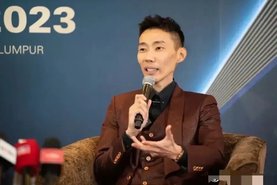 中国羽毛球队力克丹麦羽毛球队,李宗伟制霸全场的简单介绍 中国羽毛球队力克丹麦羽毛球队,李宗伟制霸全场的简单介绍