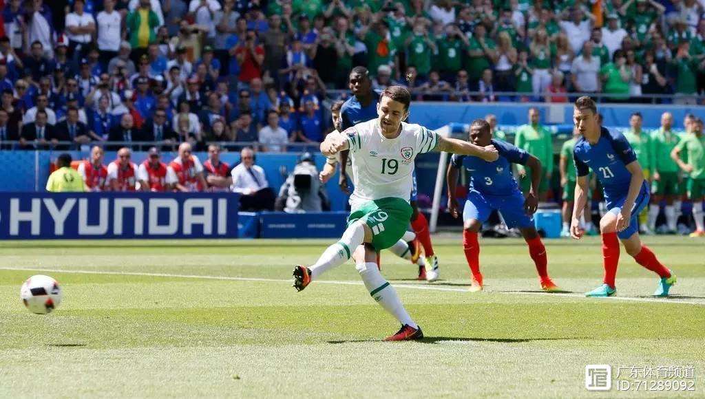 法国队险胜印尼队，黄鸭组合统治全场